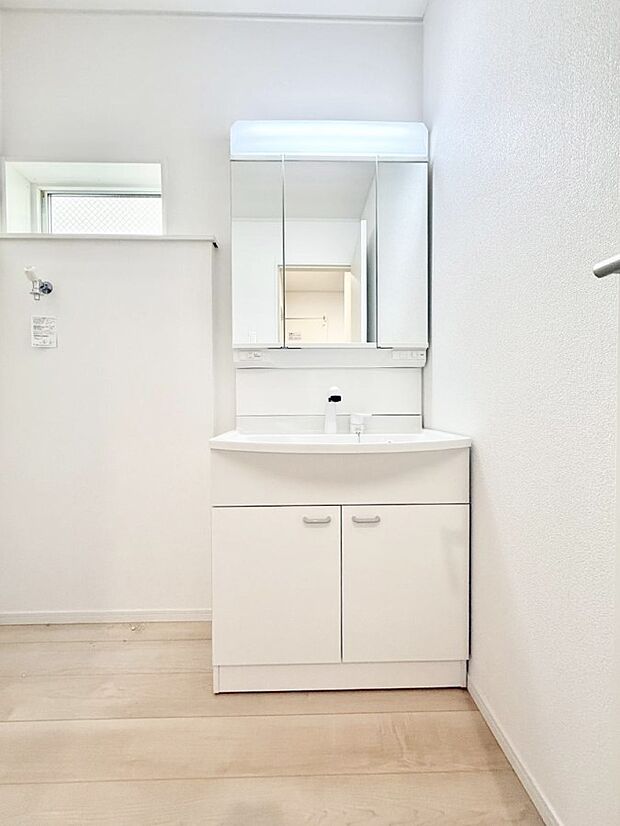 【洗面台・洗面所】■広々とゆとりのある洗面所