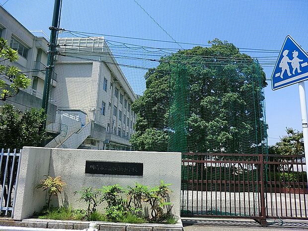 川崎市立南加瀬小学校(約280m・徒歩4分)