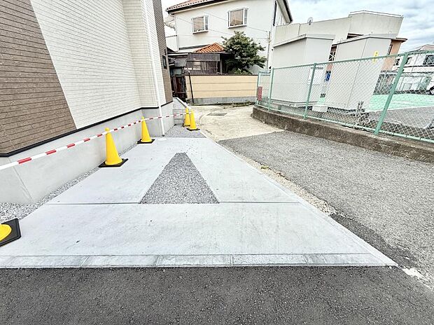 【駐車場】■自宅にカースペースがあると助かります