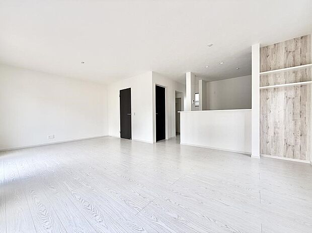 【リビング】■落ち着いた雰囲気で、リラックスできる快適な空間