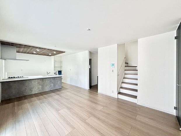 【リビング】いつの間にか家族が集まっちゃうそんなリビングいいですよね