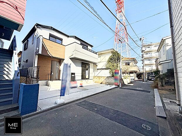 【前面道路含む現地写真】■優雅なラインが、毎日を引き立てます
