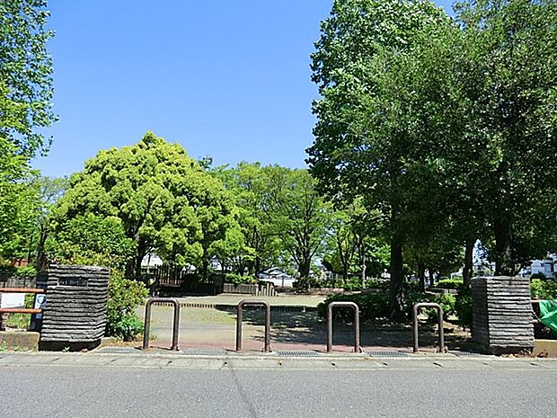 四十瀬川公園(約300m・徒歩4分)