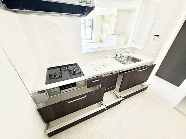 【キッチン】■シンプルで機能的、毎日使いやすいキッチン