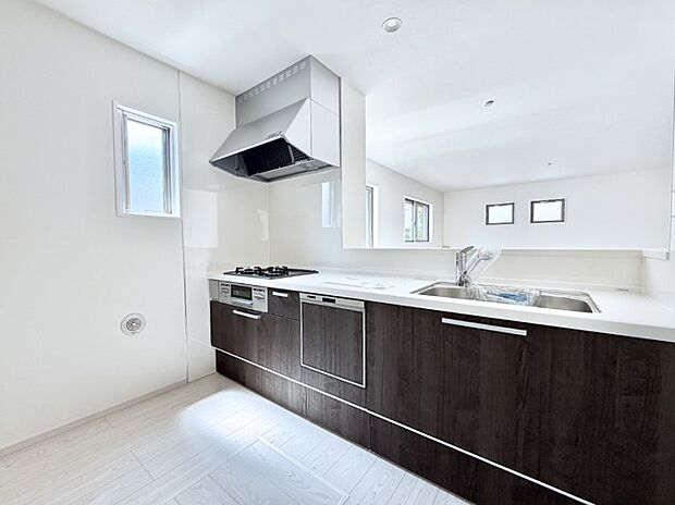 【ダイニングキッチン】■家族とつながる、コミュニケーションの場