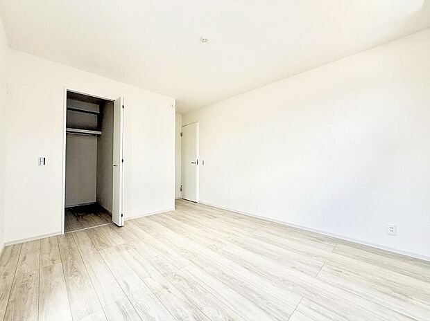 【子供部屋】■仕事や勉強のスペースに使うことで、集中しやすく静かな環境が整います