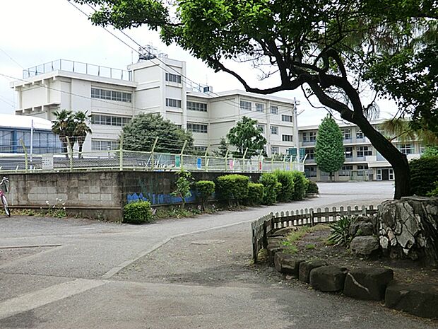 町田市立忠生第三小学校(約1,120m・徒歩14分)