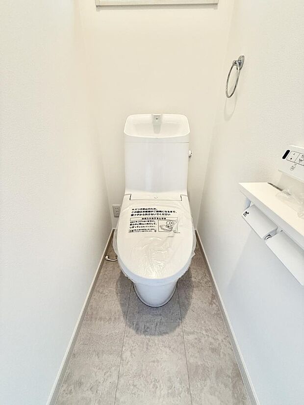 【トイレ】■毎日使う場所だからこそ、清潔感溢れる空間