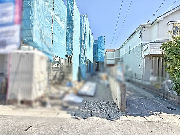 【現地外観写真】■暮らしを豊かにする充実した仕様設備で快適に