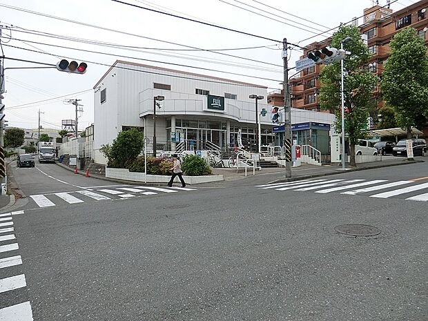 FUJI野庭店（約200m・徒歩3分）