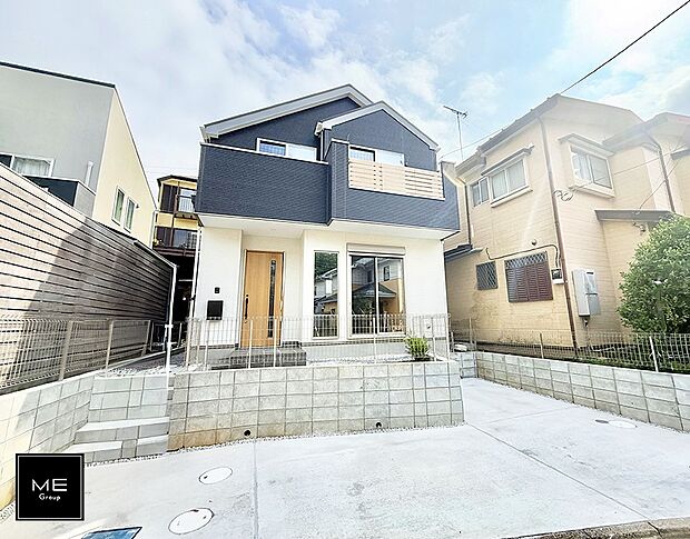 【現地外観写真】■家族みんなが笑顔で過ごせる、安心感のある住まい