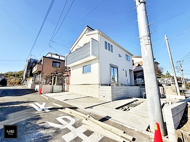 【現地外観写真】■家族みんなが笑顔で過ごせる、安心感のある住まい