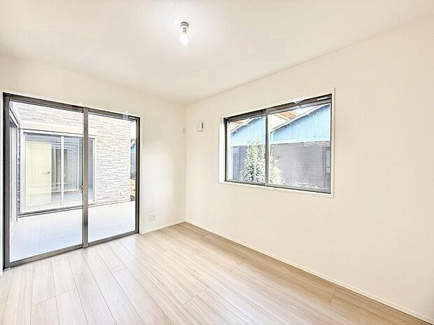 【洋室】■静かな洋室で読書や趣味に集中できる場所