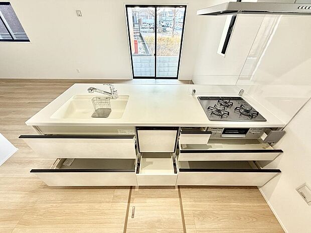 【ダイニングキッチン】■家族とつながる、コミュニケーションの場