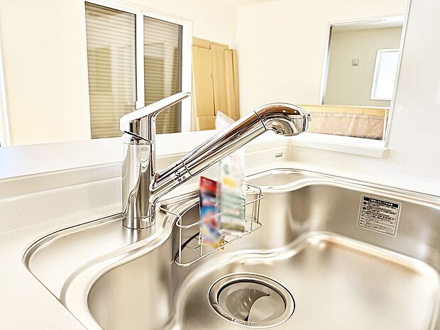 【浄水器】■清潔でおいしい水を手軽に供給してくれます