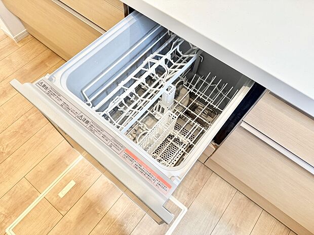 【食洗機】■食洗機を標準装備!毎日の洗い物の負担を軽減できます