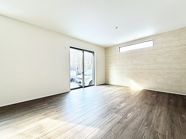 【リビング】■家族の時間を彩る、快適で癒される空間