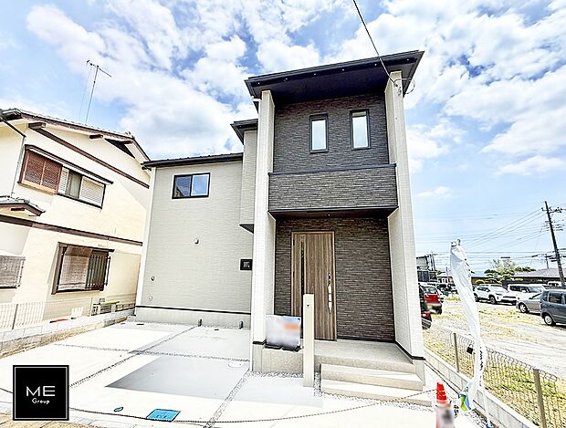 【現地外観写真】■暮らしを豊かにする充実した仕様設備で快適に