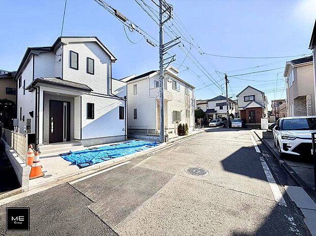 【前面道路含む現地写真】■家族とのお出かけが楽しくなる環境です