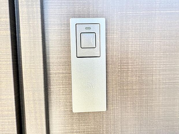 【スマートキー】■鍵を取り出さずに便利に操作できて快適