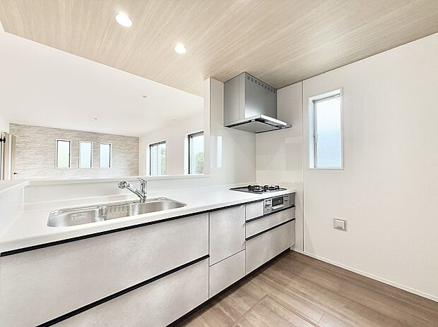 【ダイニングキッチン】■作る楽しみと食べる幸せを届けるキッチン