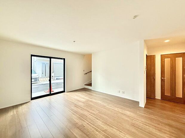 【ダイニング】■家族の笑顔があふれる、くつろぎの空間