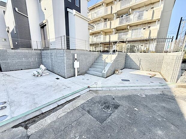 【駐車場】■自宅にカースペースがあると助かります