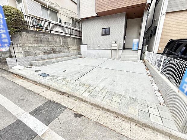 【駐車場】■毎日の駐車が快適に