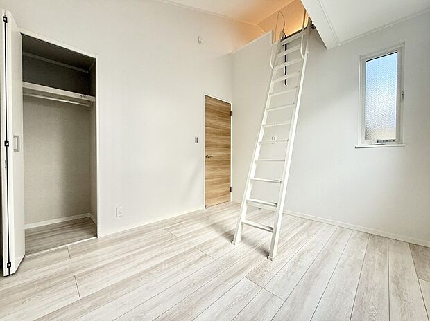 【子供部屋】■仕事や勉強のスペースに使うことで、集中しやすく静かな環境が整います