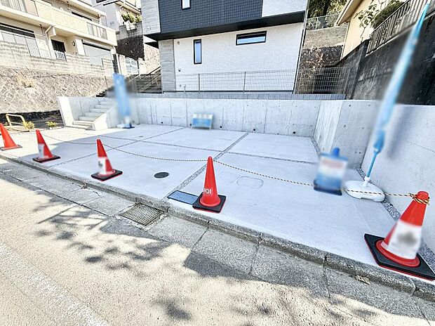 【駐車場】■自宅にカースペースがあると助かります