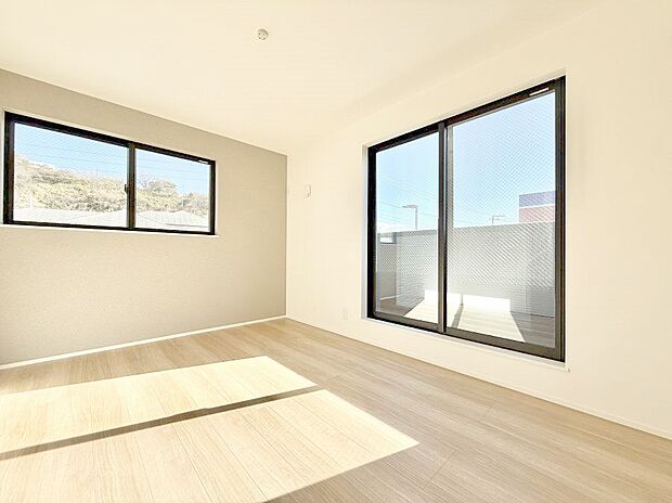 【リビング以外の居室】■落ち着いた雰囲気のお部屋で心が安らぐ空間