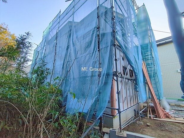 【現地外観写真】■暮らしを彩る充実した設備仕様が備わった住まい