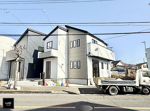 【現地外観写真】■家族の未来を優しく包み込む新しい住まい