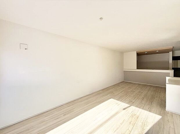 【リビングダイニング】■シンプルだけど贅沢、大切な人と過ごす心がほどける空間