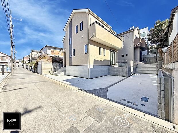 【前面道路含む現地写真】前面道路広々