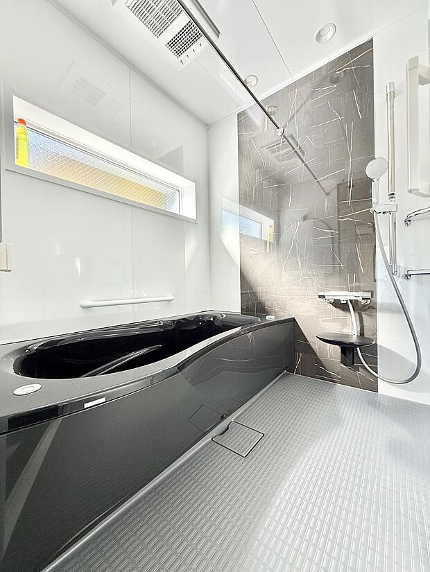 【浴室】■ゆっくり、ゆったり寛げるバスルーム