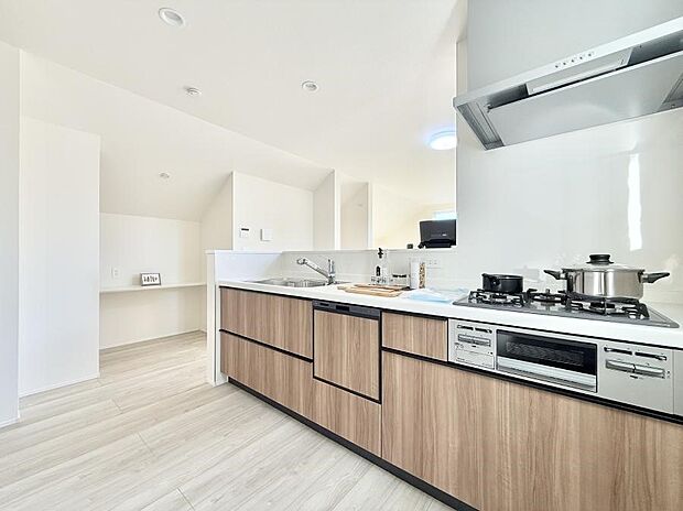 【キッチン】会話が深まる対面キッチン！家族との会話がはずみます  