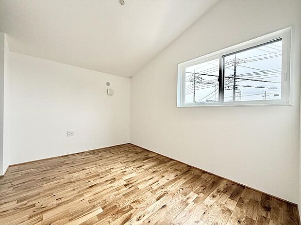 【子供部屋】■陽射しが差し込む暖かいお部屋