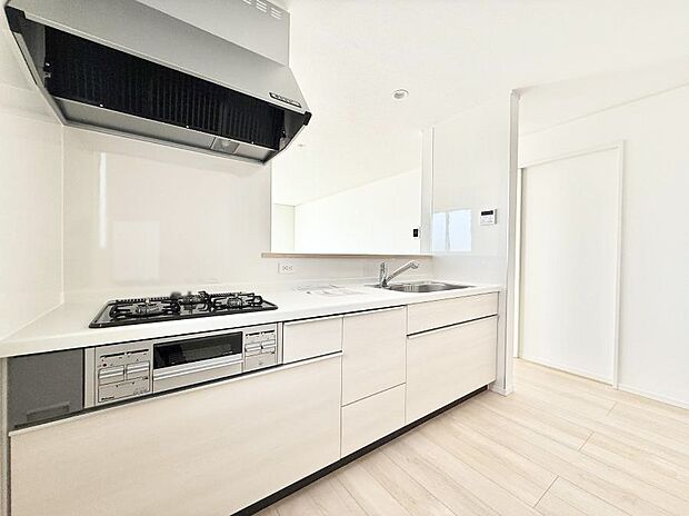 【キッチン】■シンプルで機能的、毎日使いやすいキッチン