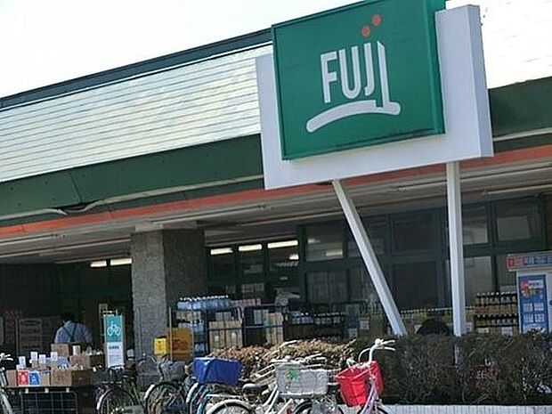 FUJI 鶴嶺店（約1,500m・徒歩19分）