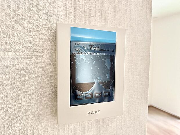 【TVモニター付インターフォン】■訪問者を確認できて安心感が増します