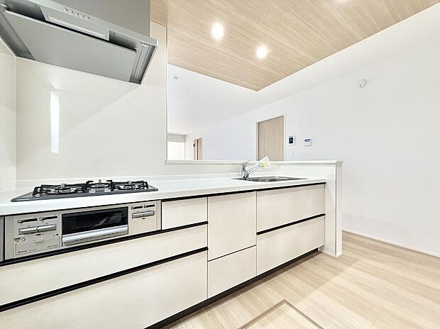 【キッチン】■アイデア広がる、クリエイティブな料理空間