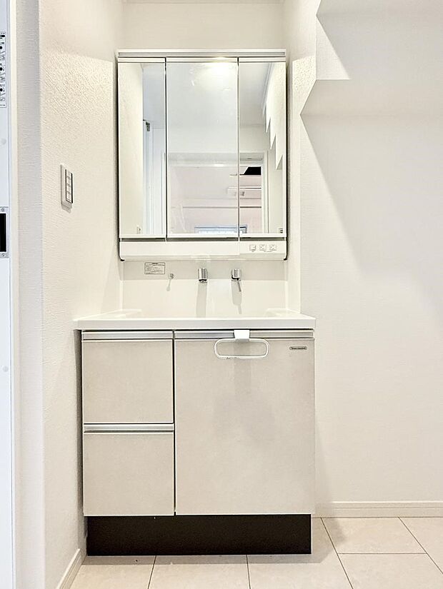 【洗面台・洗面所】■清潔感があり、気持ちよく使えます