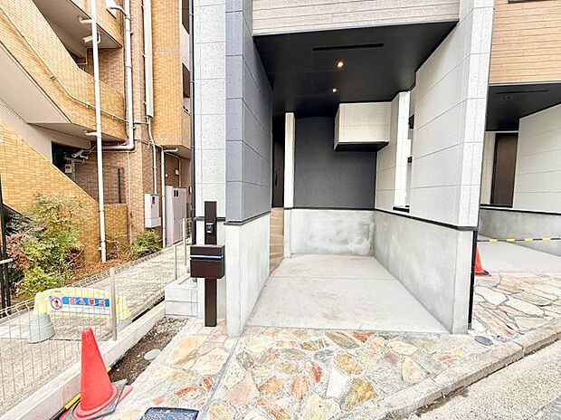 【駐車場】■快適な駐車スペースで安心