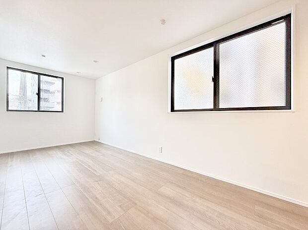 【ダイニング】■家族の笑顔があふれる、くつろぎの空間