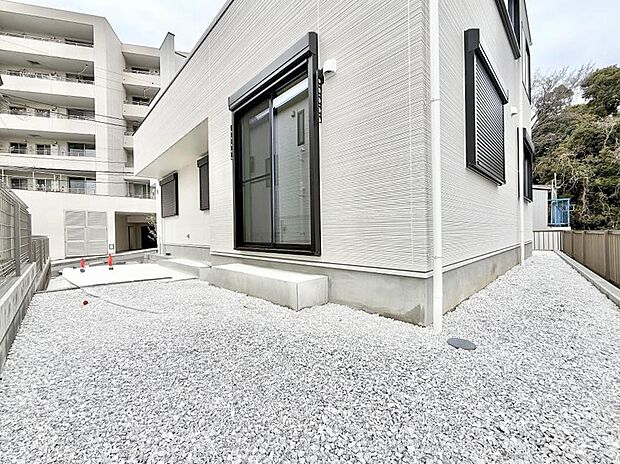 【庭】ガーデニングや家庭菜園などの趣味スペースにピッタリ