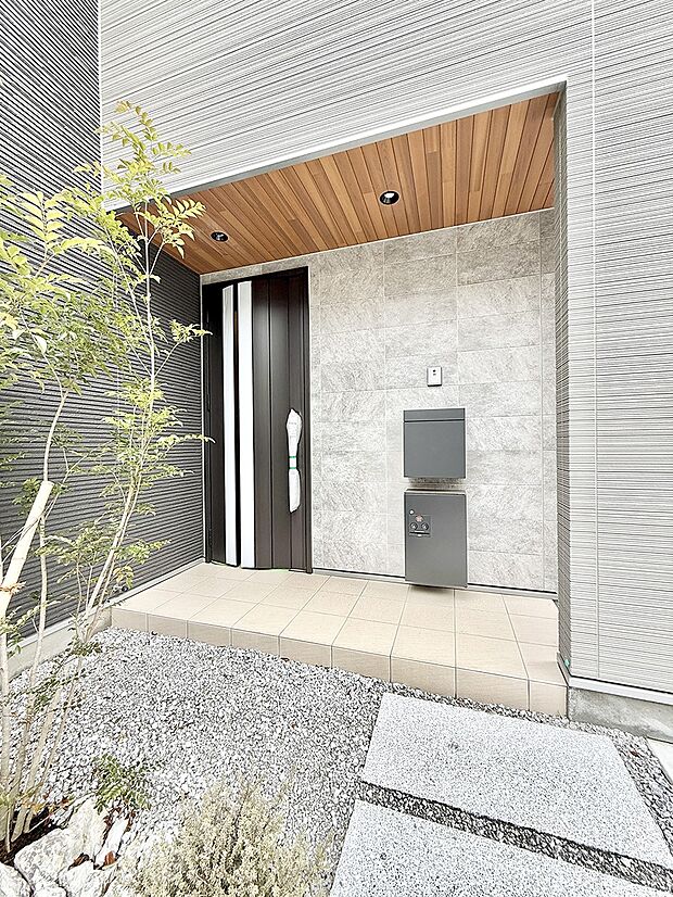 【駐車場】■快適な駐車スペースで安心