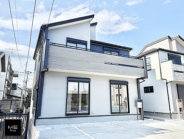 【現地外観写真】■家族みんなが笑顔で過ごせる、安心感のある住まい