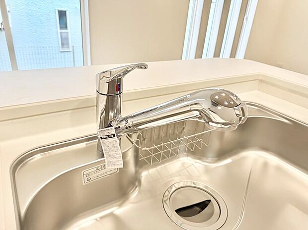 【浄水器】■清潔でおいしい水を手軽に供給してくれます