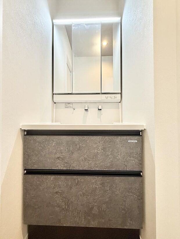 【洗面台・洗面所】■清潔感があり、気持ちよく使えます